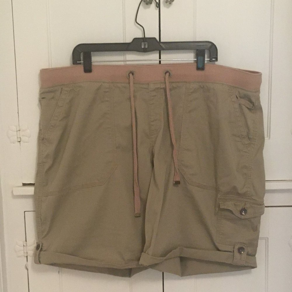 Terra & Sky Beige Drawstring Shorts 2X / 20W / 22W